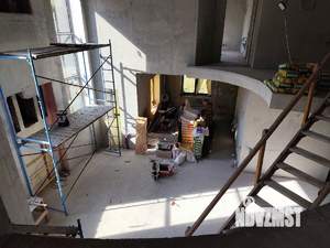 Дом 728м&sup2;, 3-этажный, участок 9 сот.  