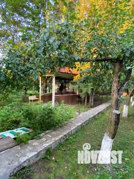 Дом 673м², 4-этажный, участок 15 сот.  