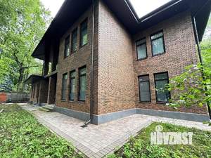 Дом 450м&sup2;, 2-этажный, участок 15 сот.  