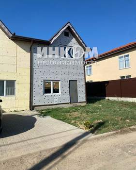 Дом 230м², 2-этажный, участок 6 сот.  