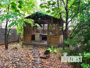 Дом 269м², 3-этажный, участок 15 сот.  