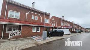 Дом 180м², 3-этажный, участок 3 сот.  