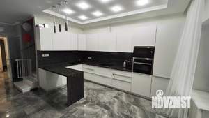 Дом 180м², 3-этажный, участок 3 сот.  