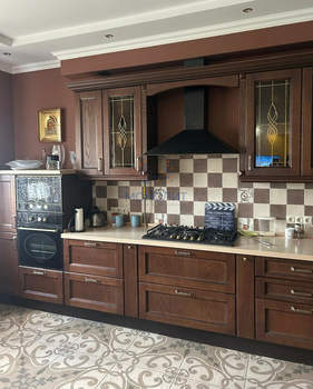 Дом 365м², 3-этажный, участок 8 сот.  