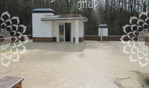 Дом 730м&sup2;, 3-этажный, участок 12 сот.  