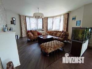 Таунхаус 360м², 3-этажный, участок 6 сот.  