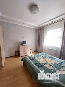 Дом 326м², 3-этажный, участок 6 сот.  