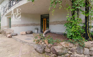 Дом 993м², 4-этажный, участок 60 сот.  