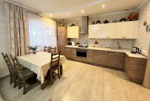Дом 160м², 2-этажный, участок 6 сот.  