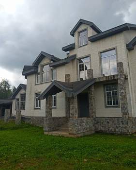 Дом 800м², 3-этажный, участок 27 сот.  