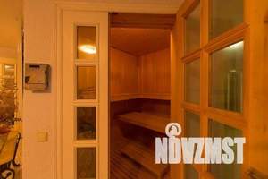 Дом 400м², 3-этажный, участок 50 сот.  