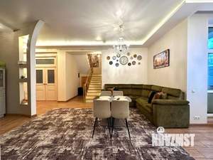 Таунхаус 281м², 3-этажный, участок 3 сот.  