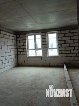 Таунхаус 130м², 3-этажный, участок 1 сот.  