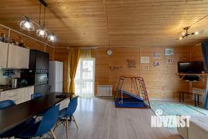 Дом 102м², 2-этажный, участок 6 сот.  