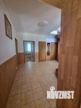 Коттедж 200м², 2-этажный, участок 12 сот.  