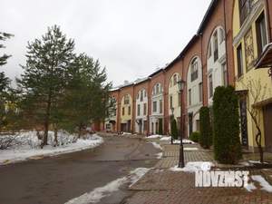 Таунхаус 275м², 4-этажный, участок 1 сот.  