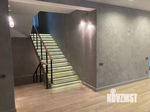 Дом 400м², 2-этажный, участок 10 сот.  