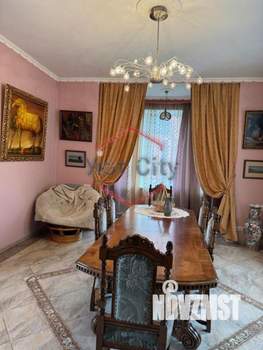 Коттедж 742м², 3-этажный, участок 13 сот.  