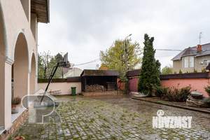 Коттедж 400м², 3-этажный, участок 12 сот.  