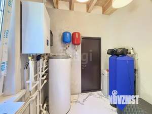 Дом 257м², 2-этажный, участок 15 сот.  