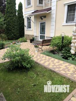 Дом 354м&sup2;, 2-этажный, участок 12 сот.  