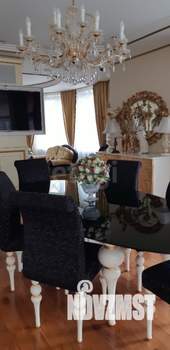 Дом 490м&sup2;, 4-этажный, участок 12 сот.  