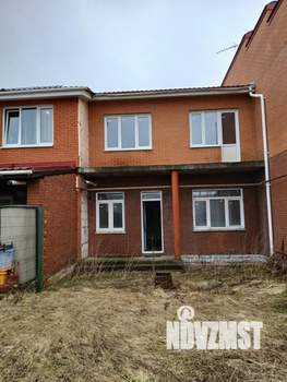 Таунхаус 145м², 2-этажный, участок 3 сот.  