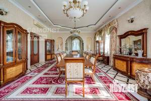 Дом 445м², 3-этажный, участок 30 сот.  