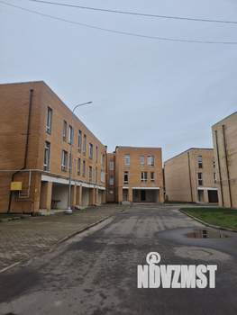 Таунхаус 184м², 3-этажный, участок 1 сот.  