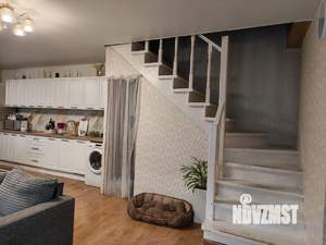 Дом 230м², 2-этажный, участок 6 сот.  