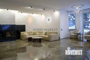 Дом 500м², 3-этажный, участок 14 сот.  