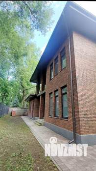 Дом 450м², 2-этажный, участок 15 сот.  