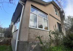 Дом 260м², 2-этажный, участок 12 сот.  