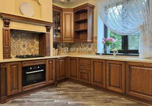 Дом 568м², 3-этажный, участок 15 сот.  