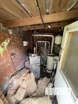 Дом 100м², 2-этажный, участок 6 сот.  