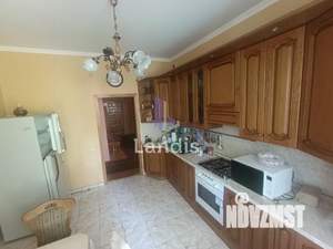 Дом 370м², 2-этажный, участок 15 сот.  