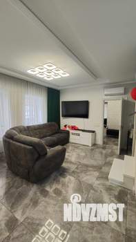 Дом 180м², 3-этажный, участок 3 сот.  