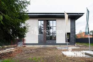 Дом 225м², 2-этажный, участок 6 сот.  