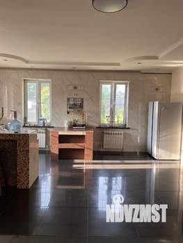 Дом 190м², 2-этажный, участок 6 сот.  