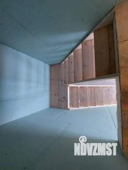 Дом 183м&sup2;, 2-этажный, участок 3 сот.  