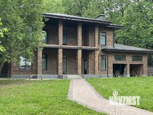 Дом 450м&sup2;, 2-этажный, участок 15 сот.  