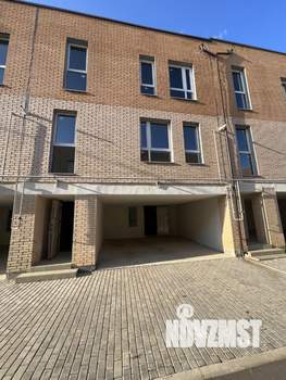 Таунхаус 133м², 3-этажный, участок 1 сот.  