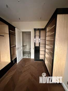 Таунхаус 280м², 3-этажный, участок 6 сот.  