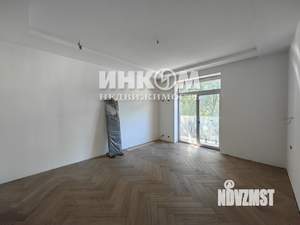 Дом 250м&sup2;, 2-этажный, участок 15 сот.  