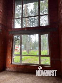 Коттедж 240м², 2-этажный, участок 15 сот.  