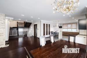 Коттедж 500м&sup2;, 3-этажный, участок 15 сот.  