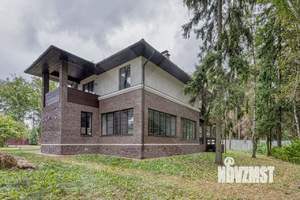 Коттедж 823м², 2-этажный, участок 60 сот.  