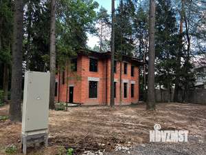 Дом 240м², 2-этажный, участок 15 сот.  