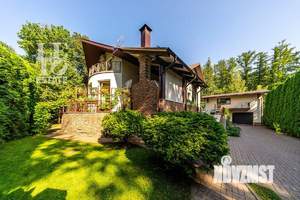 Дом 550м², 3-этажный, участок 20 сот.  