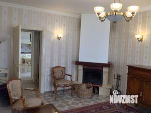 Дом 470м², 3-этажный, участок 12 сот.  